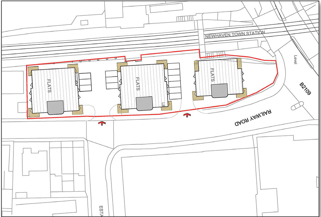 Lot: 99 - LAND WITH RESIDENTIAL PLANNING FOR 33 UNITS - 